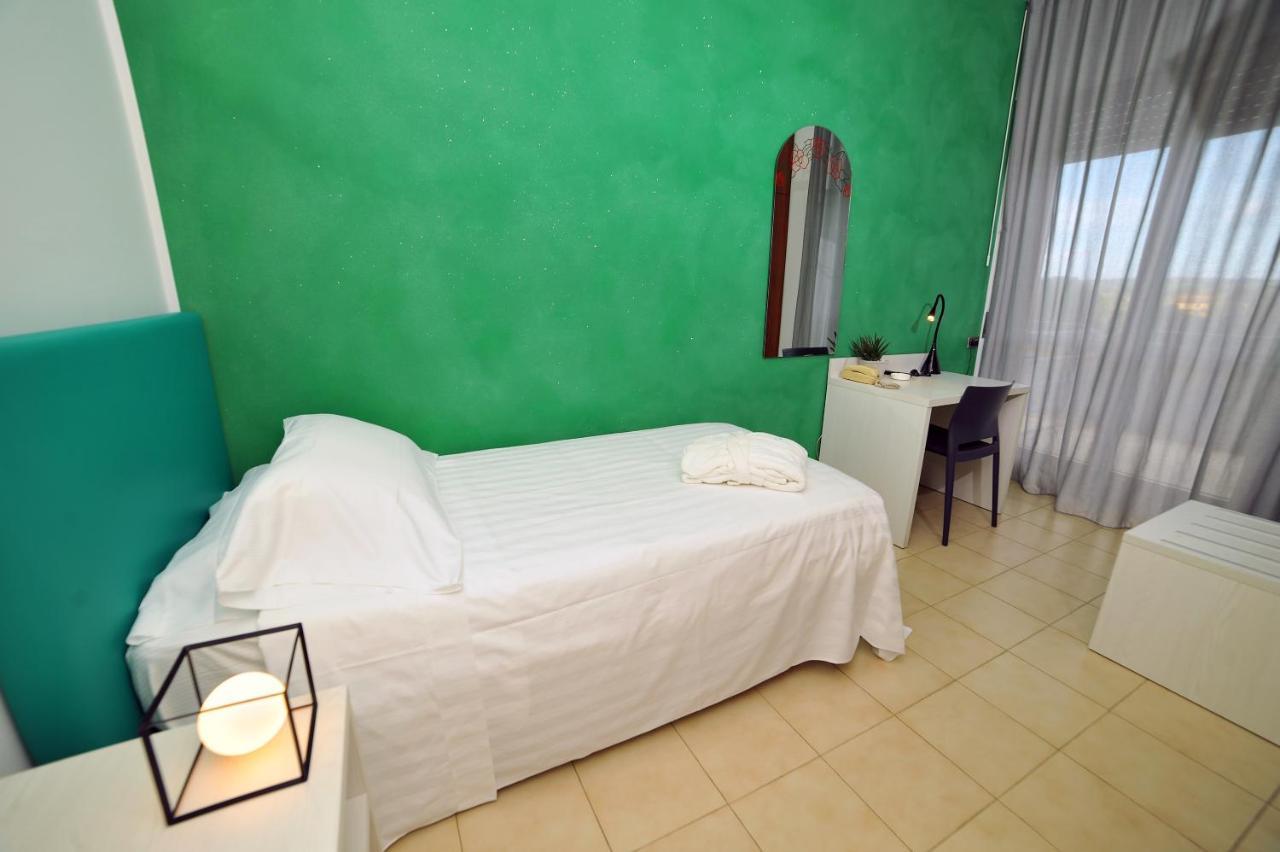 Hotel San Crispino Morrovalle Exterior photo