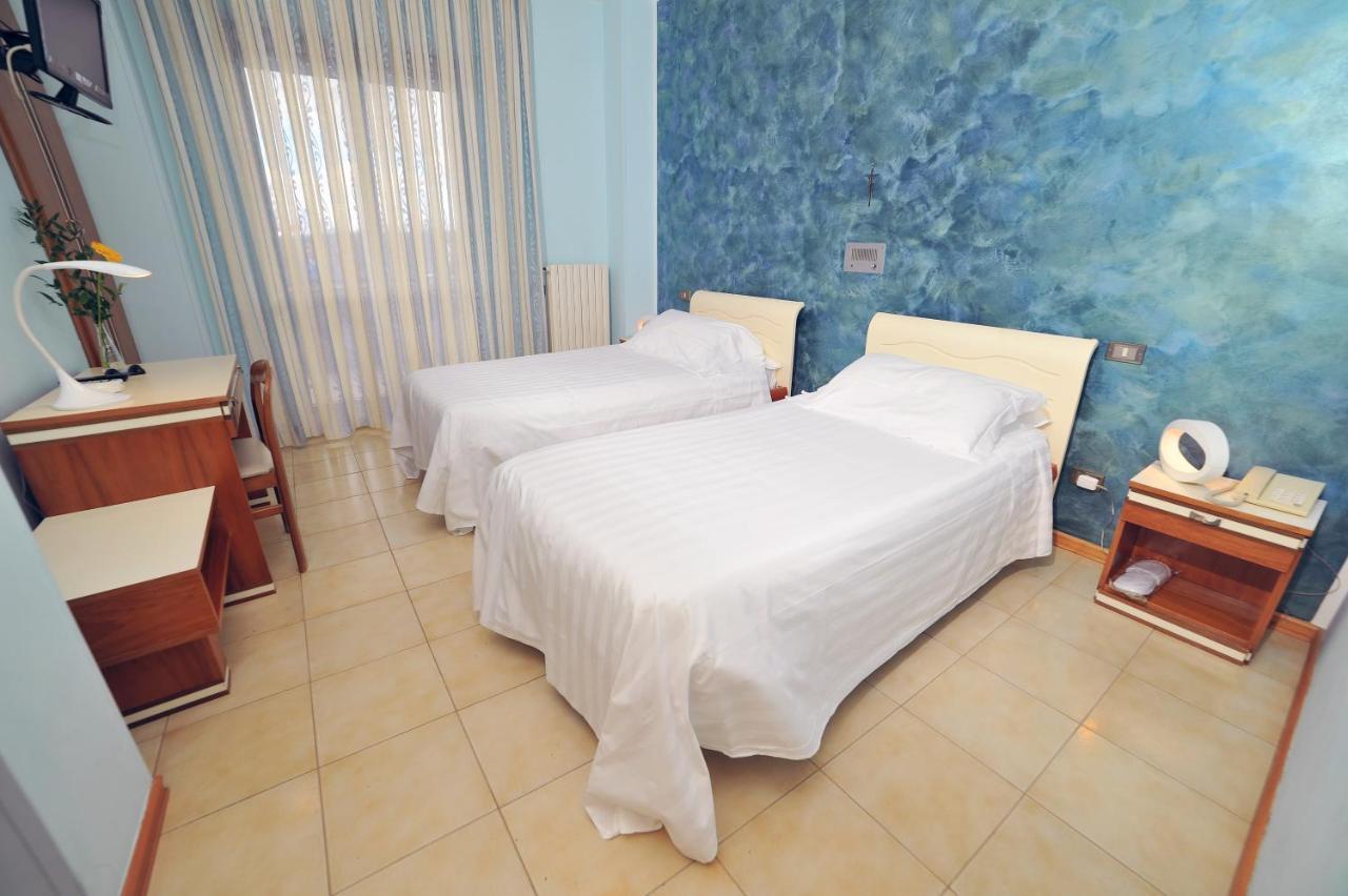 Hotel San Crispino Morrovalle Exterior photo